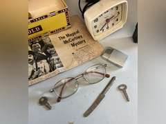 IBOLD cigar box with contents.