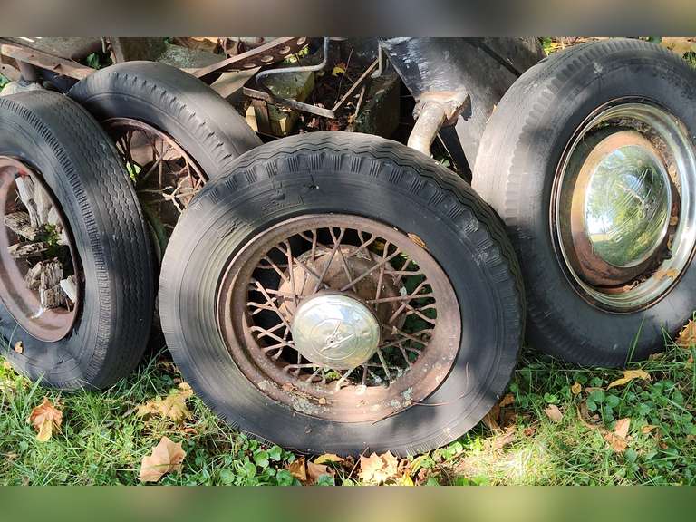 Vented Rims 4 Old tires and rims, various condition - Northern Kentucky Auction, LLC