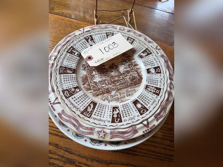 Collectible plates, see all photos