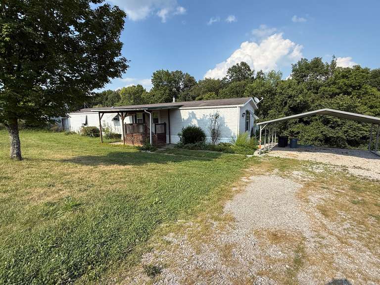 3 Bdrm 2 Bath Mobile Home on 1+ Acres in Verona (Gallatin Cnty) Ky
