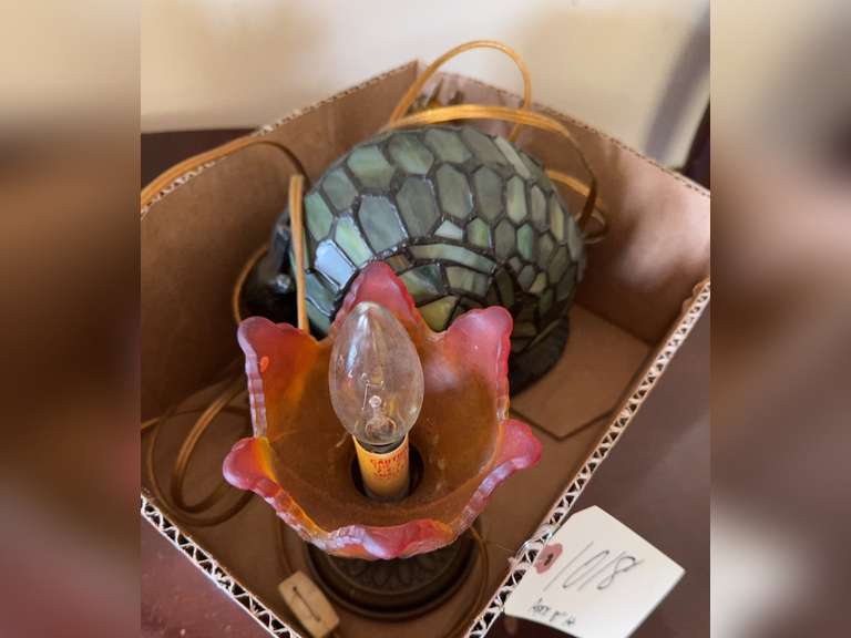 Glass, tulip lamp and a glass stain glass snail nightlight. Not test tested.