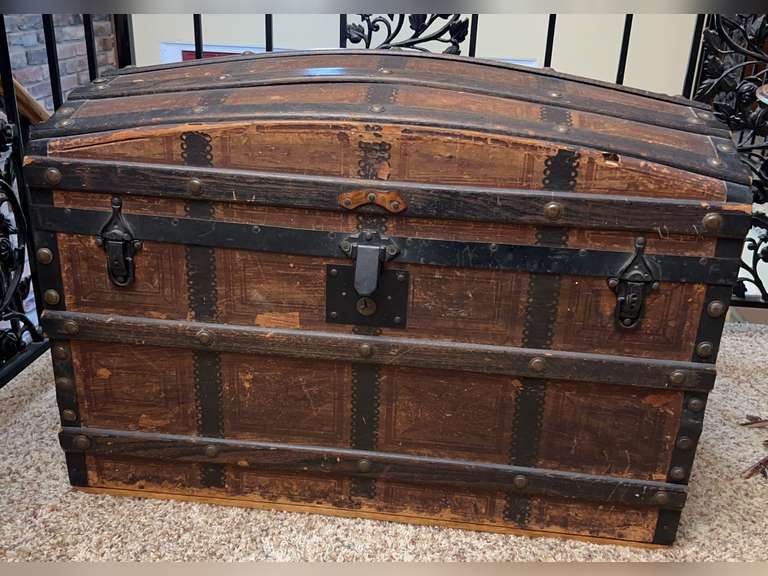 Vintage wood humpback chest - 21 inches tall by 30 inches wide by 18 ...