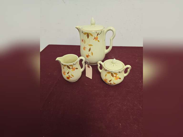 Halls Tea Set Halls Jewel tea set, Teapot, creamer and sugar bowl - Northern Kentucky ...