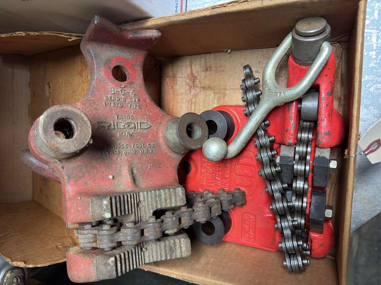 1 Ridgid and 1 Reed chain vise - Northern Kentucky Auction, LLC