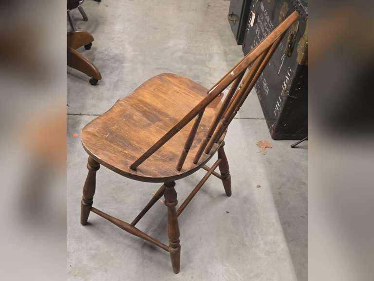 Antique spindle back dining chair