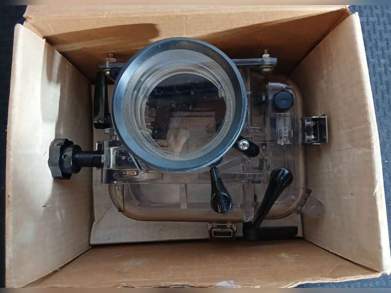 Ikelite Underwater Camera SLR Case/Housing