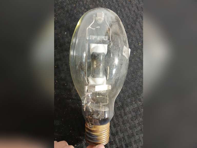 Multi-Vapor Metal Halide Lamp Bulb