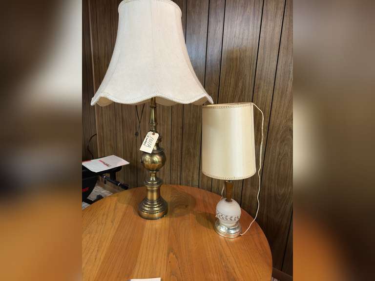 2 Lamps