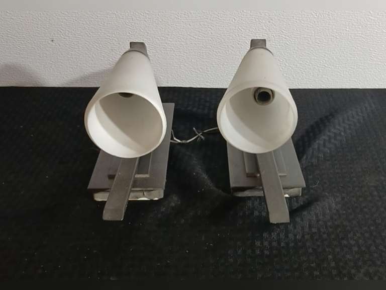 Wall Mount Light Fixtures (2)