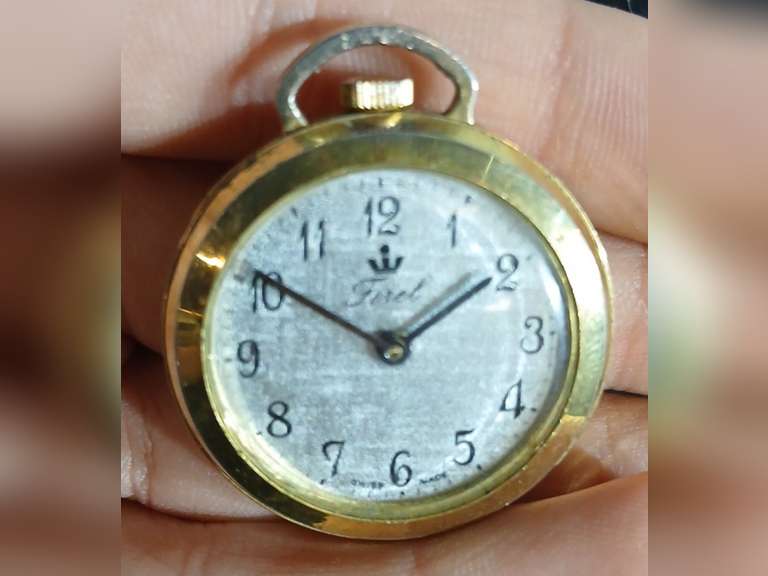 Ferel Pendant Watch