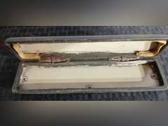 C S Company Quadruple Plate Hair Pin Box with 1 Hair Pin