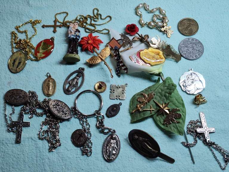 Jewelry religious items