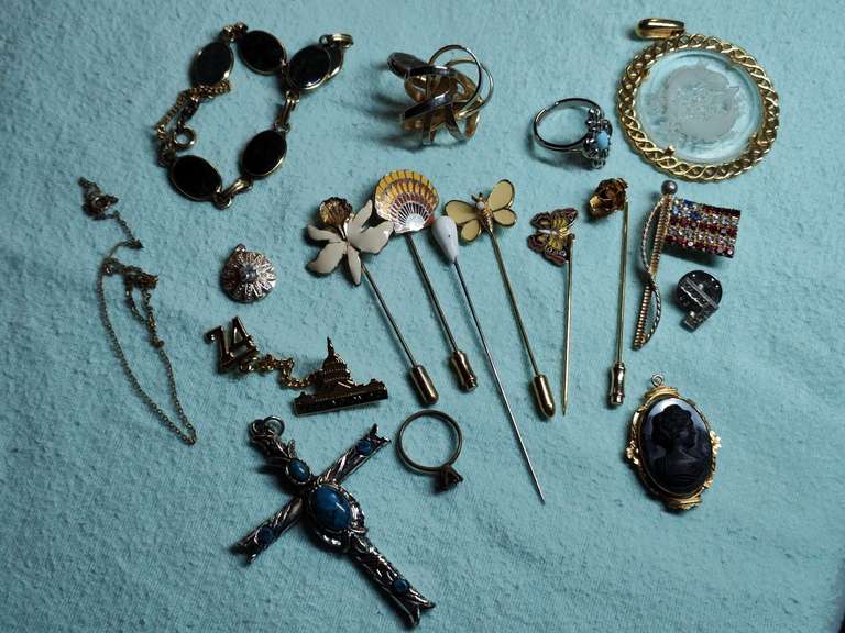 Jewelry lot