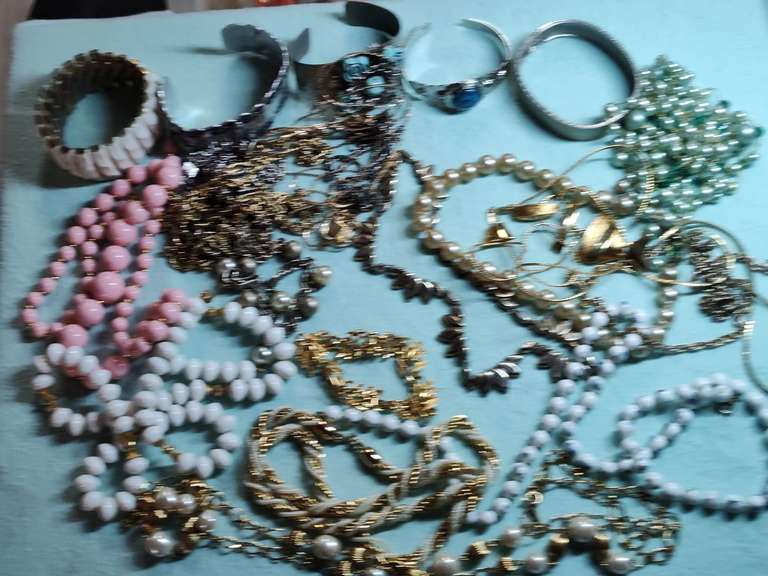 Jewelry lot