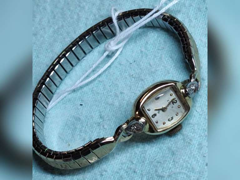 14K Gold Elgin ladies wrist watch