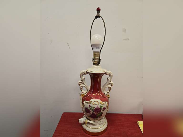 Handpainted Ceramic Victorian Lamp