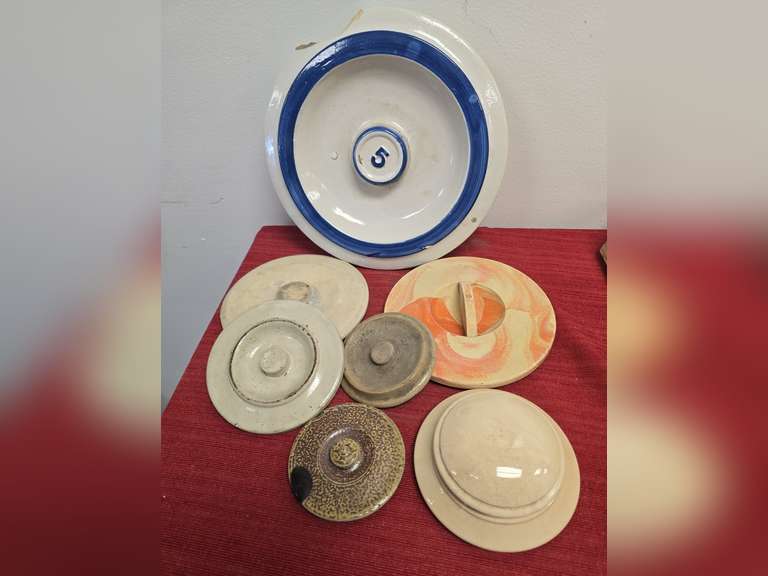 Stoneware and Ceramic Lids