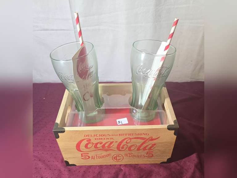 Coca-Cola soda glasses in display box