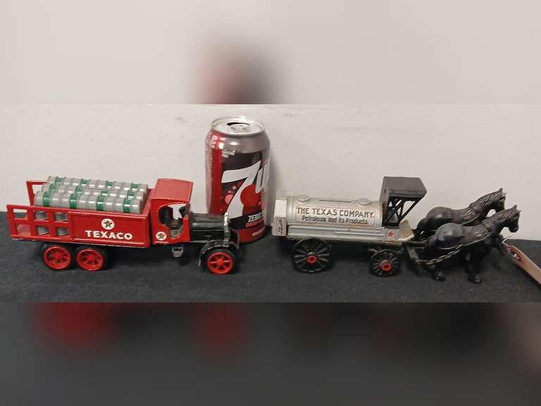 2 Texaco diecast banks