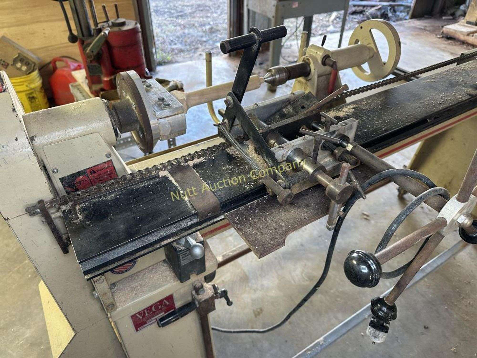 Vega 1553 wood lathe 220 volt - Nutt Auction