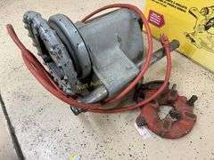 Ridgid 300 pipe threading machine & thread cutting oil