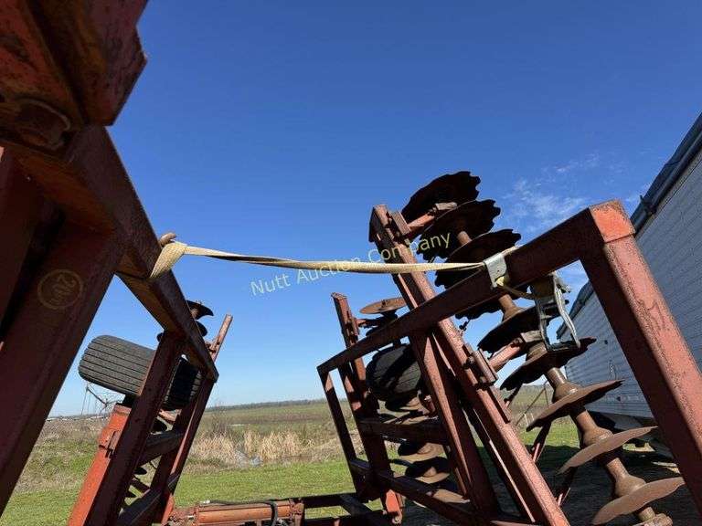 Sunflower 1331-20 20' offset disc w/hydraulic fold Sr# 35741-83
