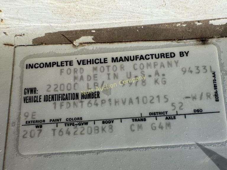 Ford Flatbed Truck - NON RUNNING - NO TITLE