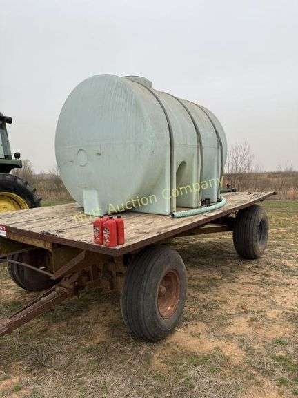 4 wheel wagon w/predator 212 cc gas engine & Goreman pump.