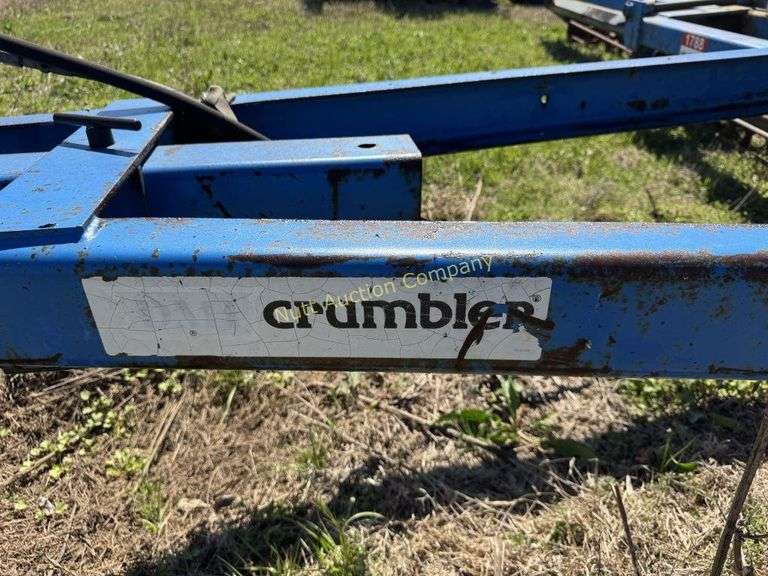 DMI 28' hydraulic fold Crumbler