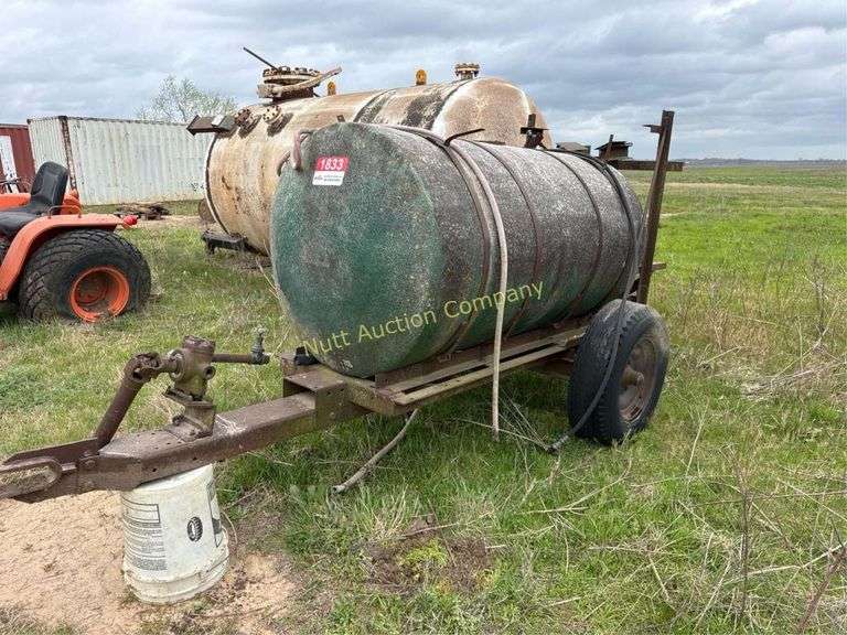 Water Tank Trailer, 500 Gallon Capacity - NO TITLE