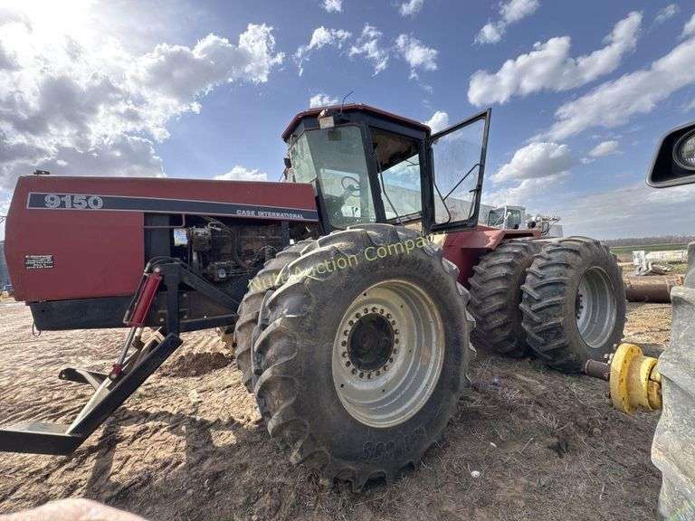 Case international 9150 tractor NO XMSN, CONDITION UNKNOWN