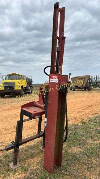 Shaver HD- 3 Point Hydraulic Post Driver