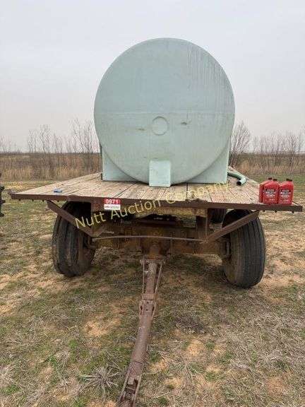 4 wheel wagon w/predator 212 cc gas engine & Goreman pump.