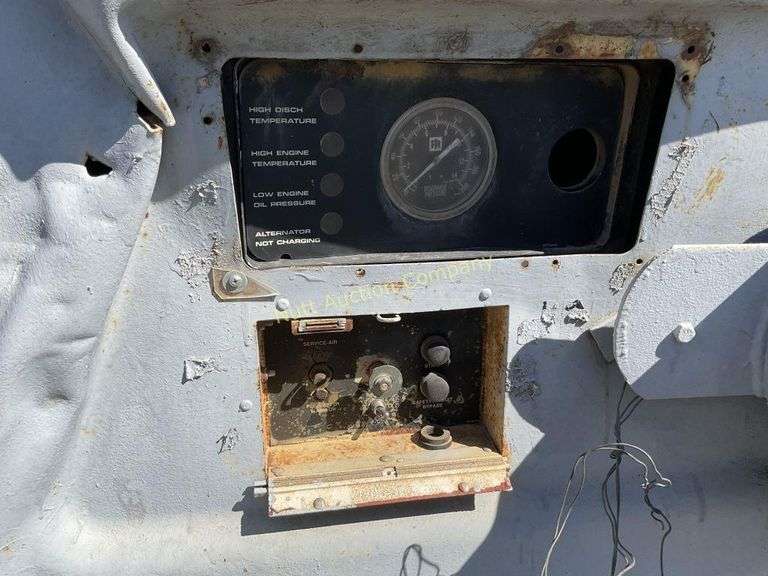 Air compressor with Deutz engine NOT RUNNING NO TIRES OR WHEELS