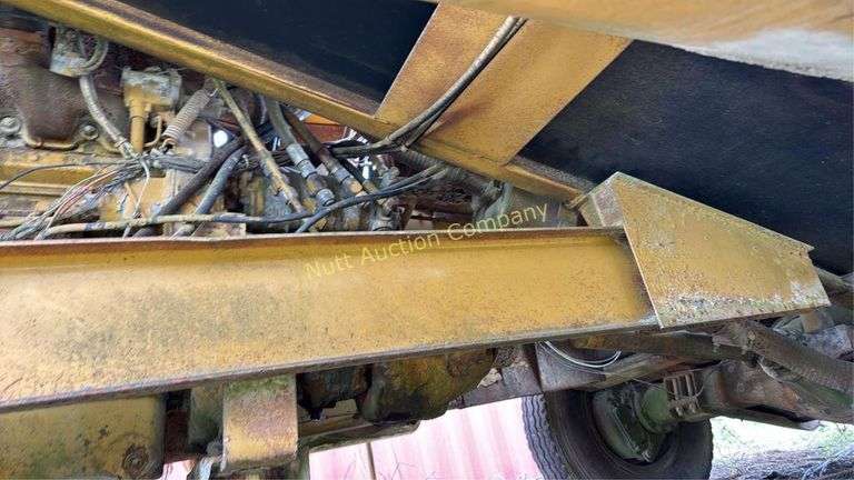 Eaton Asphalt Paver, Conveyor System NOT RUNNING 1,596 hours showing