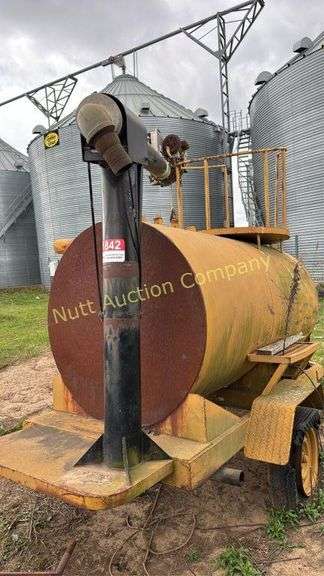 Yellow Asphalt Distributor Trailer, Single Axle, NO TITLE Tank size 87in x 47in