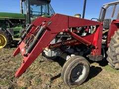 Massey-Ferguson 383 Tractor with MF 236 Loader. 3126 hours showing. NO BRAKES. Massey-Ferguson NO BUCKET. MF 383 Tractor, fea