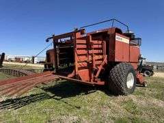 Hesston 4910 Big Square Baler SR# HN91317 with monitor