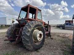 Allis Chalmers 7050. For parts to repair. Condition unknown.