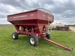 E-Z Trail 3400 Grain Cart, 400 Bushel Capacity, 12