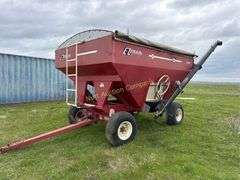 E-Z Trail 3400 Grain Cart, 400 Bushel Capacity, 12