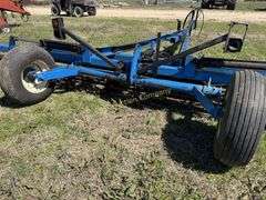 DMI 28' hydraulic fold Crumbler