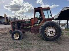 Allis Chalmers 7050. For parts to repair. Condition unknown.