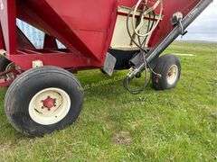 E-Z Trail 3400 Grain Cart, 400 Bushel Capacity, 12