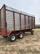 H & S  HS614 18' Forage Wagon Rear unload hydraulic drive, tandem rear axle, Sr# 79590, 28,000 lb. capacity