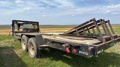 West Wind Gooseneck Trailer, Dual Axle, Fold-up Tandem Axle, NO TITLE SR# 4MRCH2027SP005205