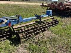 DMI 28' hydraulic fold Crumbler
