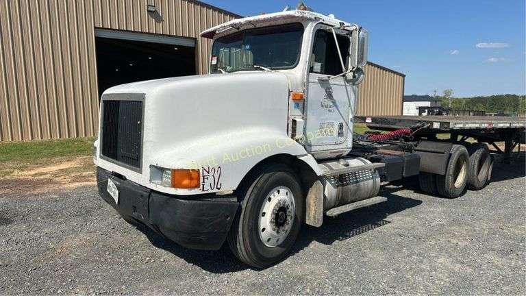 1995 International Truck Detroit 11.1 Liter, 10 Speed Eaton Transmission, 770,268 miles showing, Vin# 2HSFMALR9SC030647