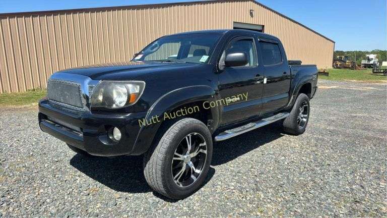 2005 Toyota Tacoma DCP Vin 5TEJU62N35Z119415 Miles showing 295,124 Engine V6, 4 4 door, TSS Style, 2 wheel drive,