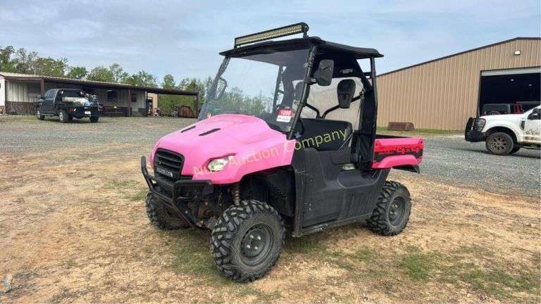 2013 Honda Big Red Side by Side w/light bar Vin# 3HIVE0100DD403111